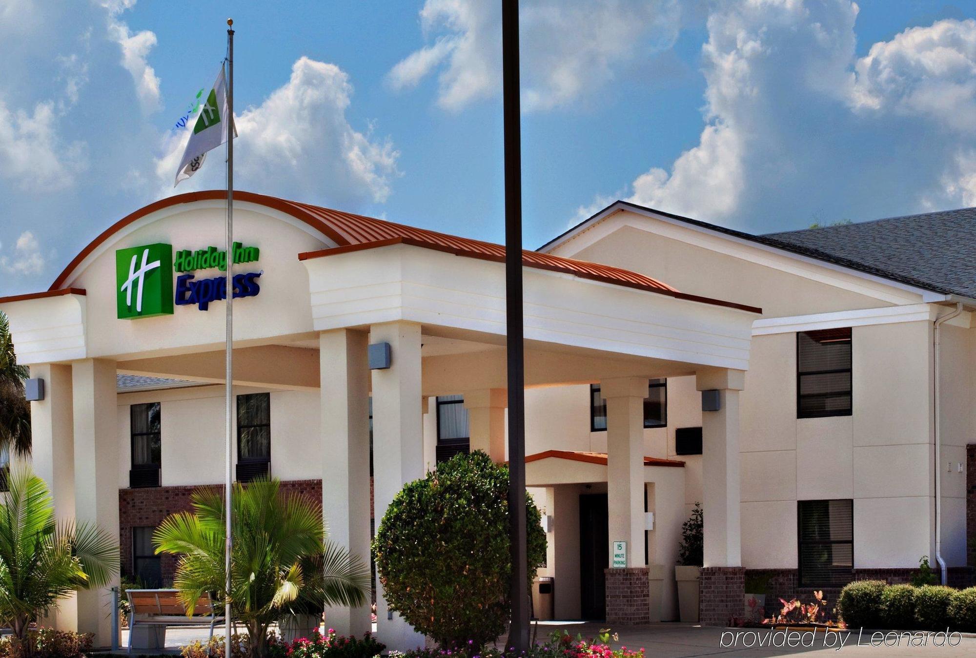 Holiday Inn Express Breaux Bridge By Ihg Henderson Exterior foto