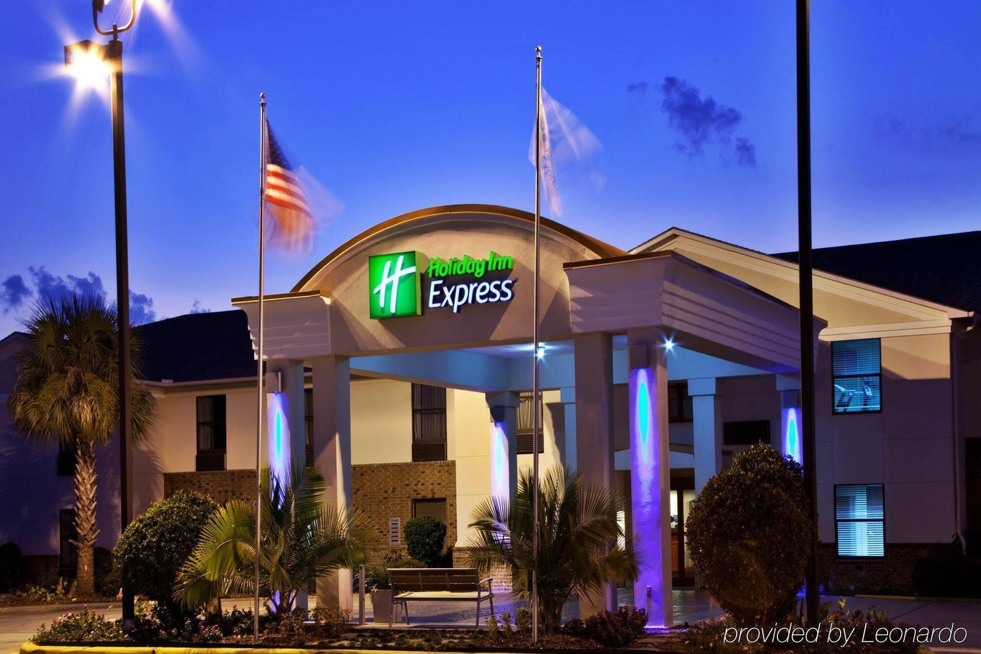 Holiday Inn Express Breaux Bridge By Ihg Henderson Exterior foto